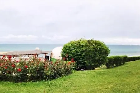 къща на брега на морето влас, Garden Of Eden Apartment Sweti Wlas