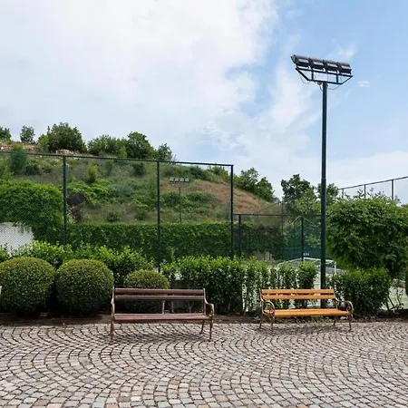 къща на брега на морето влас, Garden Of Eden Apartment Sweti Wlas
